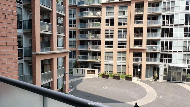 302 - 1 Shaw St, Condo with 1 bedrooms, 1 bathrooms and 1 parking in Toronto ON | Image 7