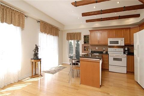 36 - 470 Faith Dr, Townhouse with 3 bedrooms, 4 bathrooms and 2 parking in Mississauga ON | Image 6