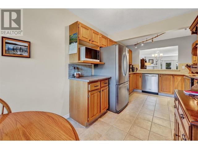 122 - 1765 Leckie Road, House attached with 3 bedrooms, 3 bathrooms and null parking in Kelowna BC | Image 15