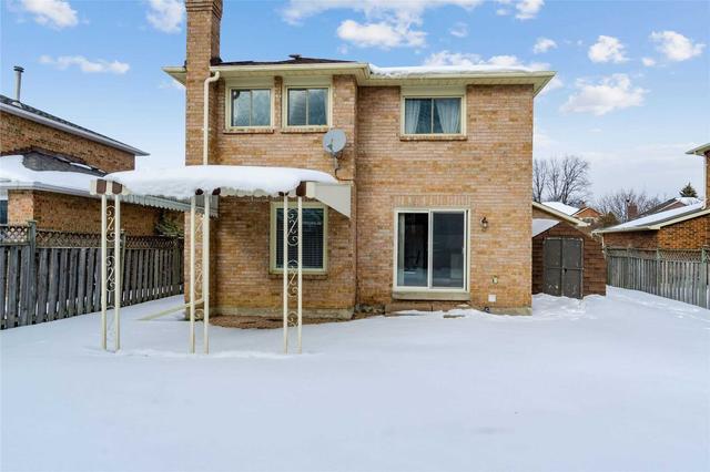31 Norfolk Ave, House detached with 3 bedrooms, 4 bathrooms and 4 parking in Brampton ON | Image 32