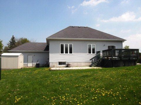 80 Moore's Beach Rd, House detached with 3 bedrooms, 2 bathrooms and 4 parking in Whitchurch Stouffville ON | Image 2