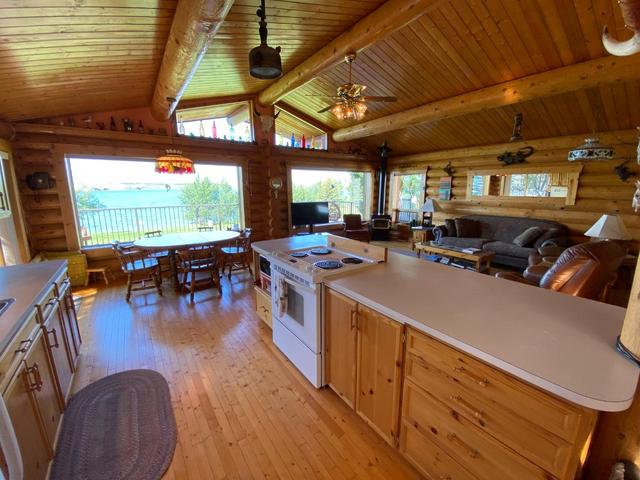 638 Lakeside Drive, House detached with 4 bedrooms, 3 bathrooms and 4 parking in Vulcan County AB | Image 12