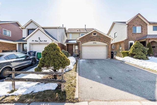 392 Hansen Rd N, House detached with 3 bedrooms, 3 bathrooms and 3 parking in Brampton ON | Image 1