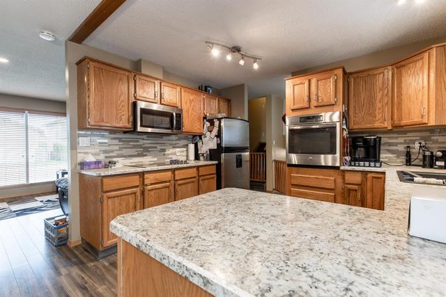 353 20 Street Ne, House detached with 3 bedrooms, 2 bathrooms and 4 parking in Medicine Hat AB | Image 6