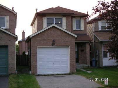 48 Enchanted Hills Cres, House detached with 3 bedrooms, 2 bathrooms and 2 parking in Toronto ON | Image 1