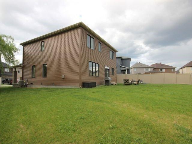 277 Enclave Walk, House detached with 4 bedrooms, 3 bathrooms and 4 parking in Ottawa ON | Image 17