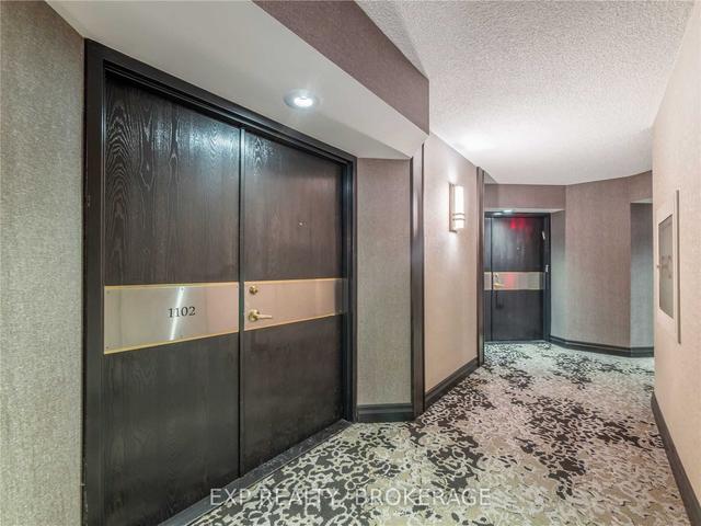 1102 - 131 Beecroft Rd, Condo with 1 bedrooms, 2 bathrooms and 1 parking in Toronto ON | Image 12