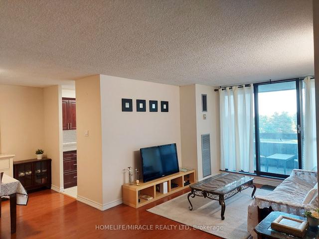 409 - 25 Kensington Rd S, Condo with 2 bedrooms, 1 bathrooms and 1 parking in Brampton ON | Image 27