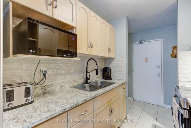 37 - 583 Barber Ave N, Condo with 3 bedrooms, 1 bathrooms and 1 parking in North Perth ON | Image 4