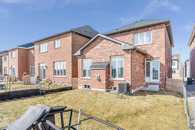 1449 Tomkins Rd, House detached with 3 bedrooms, 3 bathrooms and 1 parking in Innisfil ON | Image 3