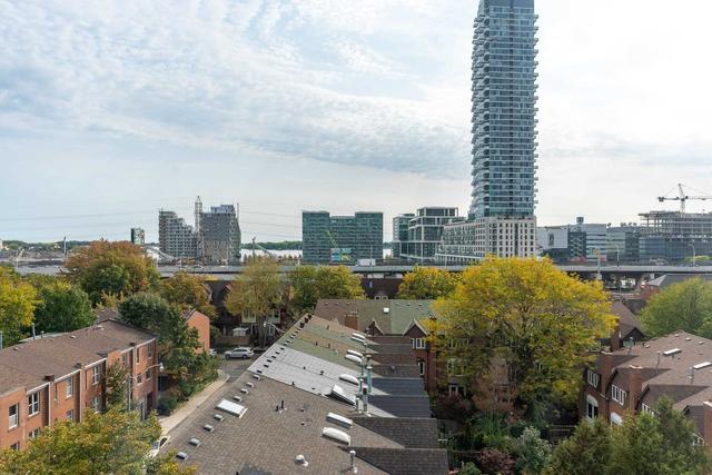 810 - 65 Scadding Ave, Condo with 2 bedrooms, 2 bathrooms and 1 parking in Toronto ON | Image 11