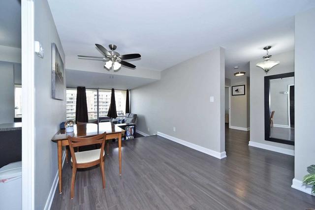 813 - 25 Four Winds Dr, Condo with 3 bedrooms, 2 bathrooms and 1 parking in Toronto ON | Image 19