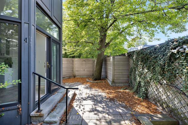 th1 - 300 Avenue Rd, Townhouse with 2 bedrooms, 2 bathrooms and 1 parking in Toronto ON | Image 33