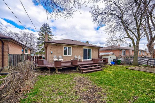 28 Murmouth Rd W, House detached with 3 bedrooms, 2 bathrooms and 3 parking in Toronto ON | Image 33