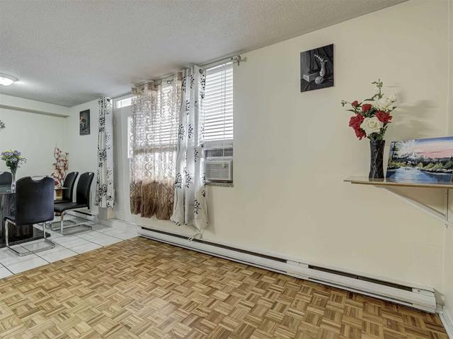 308 - 49 Silverstone Dr, Condo with 3 bedrooms, 2 bathrooms and 1 parking in Toronto ON | Image 2
