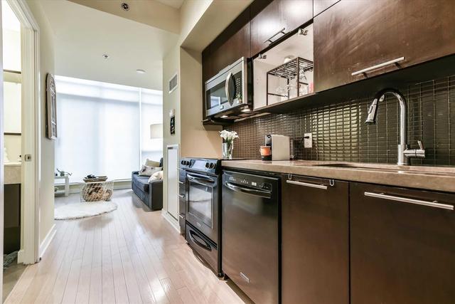 Lph14 - 21 Nelson St, Condo with 1 bedrooms, 2 bathrooms and 2 parking in Toronto ON | Image 8
