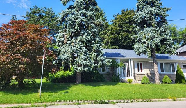76 Citation Dr, House detached with 3 bedrooms, 2 bathrooms and 6 parking in Toronto ON | Image 4