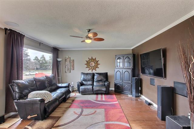 4609 52 Street, House detached with 6 bedrooms, 2 bathrooms and 6 parking in Olds AB | Image 10