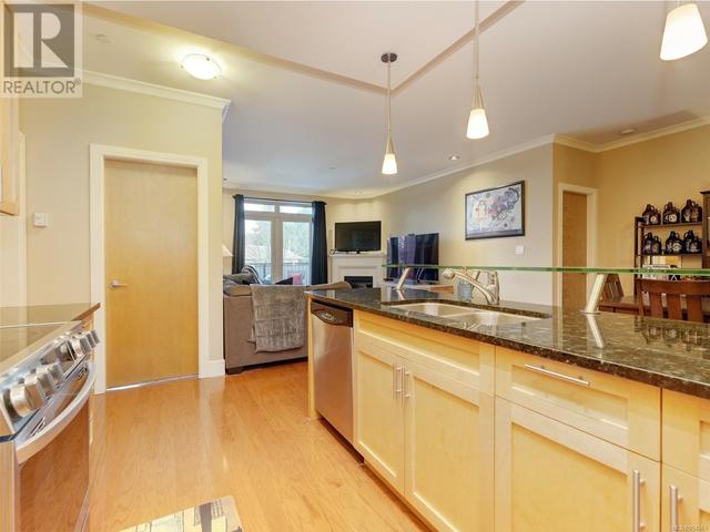 203 - 769 Arncote Ave, Condo with 2 bedrooms, 2 bathrooms and 1 parking in Langford BC | Image 9
