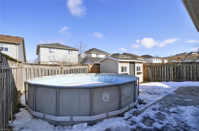 492 Langlaw Drive, House detached with 3 bedrooms, 2 bathrooms and 4 parking in Cambridge ON | Image 32