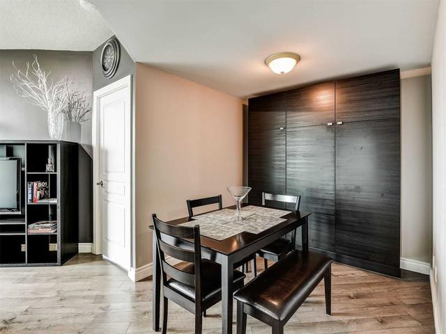 1002 - 220 Burnhamthorpe Rd W, Condo with 2 bedrooms, 2 bathrooms and 1 parking in Mississauga ON | Image 24