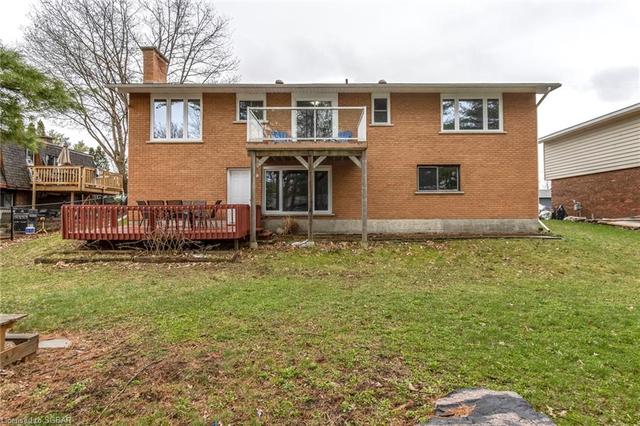 560 David Street E, House detached with 3 bedrooms, 2 bathrooms and 6 parking in Gravenhurst ON | Image 27