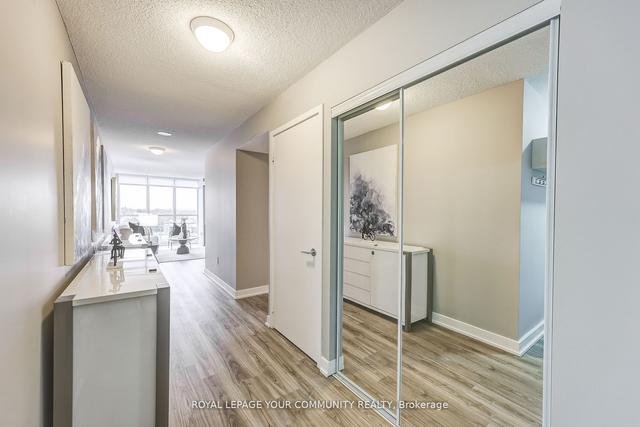 821 - 19 Singer Crt, Condo with 2 bedrooms, 2 bathrooms and 1 parking in Toronto ON | Image 21