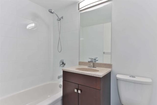 1003 - 940 Caledonia Rd, Condo with 2 bedrooms, 1 bathrooms and 1 parking in Toronto ON | Image 11