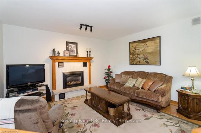 162 Michael Dr, House detached with 3 bedrooms, 4 bathrooms and 4 parking in Welland ON | Image 5