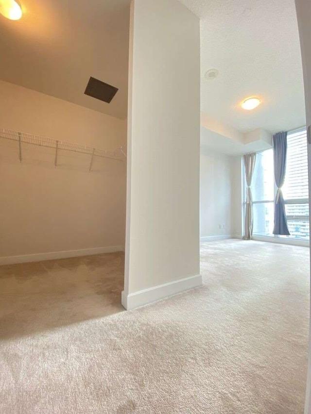 2301 - 18 Harbour St, Condo with 2 bedrooms, 2 bathrooms and 1 parking in Toronto ON | Image 13