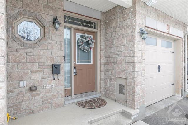 235 Gossamer Street, Townhouse with 3 bedrooms, 3 bathrooms and 3 parking in Ottawa ON | Image 2