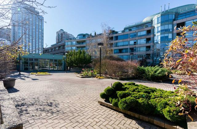 ph 5 - 77 Avenue Rd, Condo with 2 bedrooms, 3 bathrooms and 2 parking in Toronto ON | Image 26