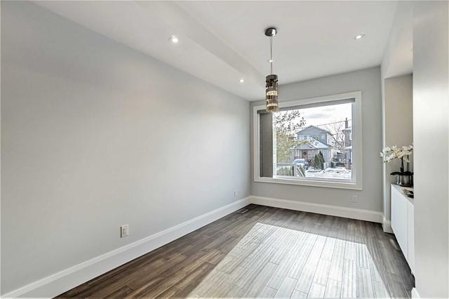 310 Melrose St, House detached with 3 bedrooms, 3 bathrooms and 3 parking in Toronto ON | Image 35
