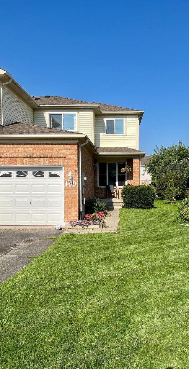 199 Pickett Cres, House semidetached with 3 bedrooms, 3 bathrooms and 3 parking in Barrie ON | Image 1