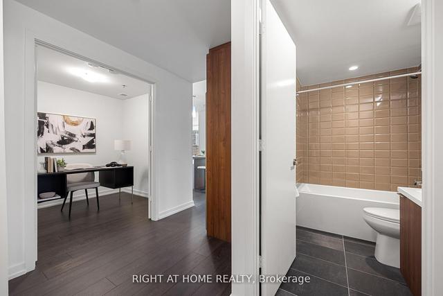 504 - 203 College St, Condo with 3 bedrooms, 3 bathrooms and 0 parking in Toronto ON | Image 8