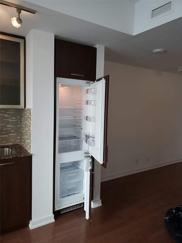 3807 - 14 York St, Condo with 1 bedrooms, 1 bathrooms and null parking in Toronto ON | Image 7