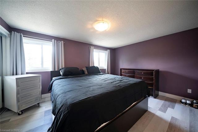 f - 153 Brantwood Park Road, House attached with 3 bedrooms, 1 bathrooms and 1 parking in Brantford ON | Image 2
