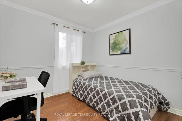 10 San Carmelo Way, Townhouse with 3 bedrooms, 2 bathrooms and 3 parking in Toronto ON | Image 16