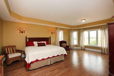 56 Riverglen St, House detached with 4 bedrooms, 5 bathrooms and 6 parking in Brampton ON | Image 7