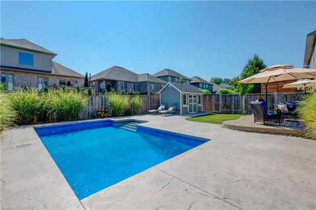 2355 Lilac Avenue, House detached with 5 bedrooms, 3 bathrooms and 4 parking in London ON | Image 16