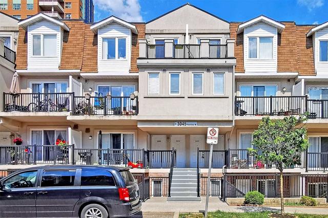 2092 - 3045 Finch Ave W, Townhouse with 4 bedrooms, 3 bathrooms and 2 parking in Toronto ON | Image 1