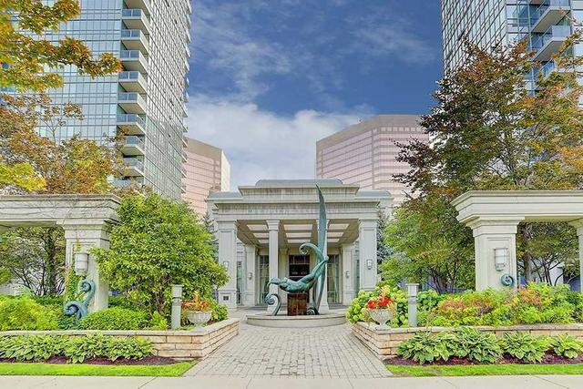 1306 - 15 Greenview Ave, Condo with 2 bedrooms, 2 bathrooms and 1 parking in Toronto ON | Image 1