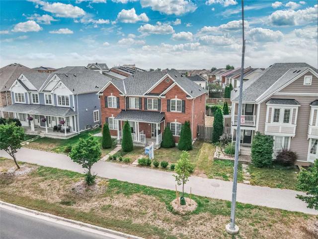 154 Gas Lamp Lane, House semidetached with 3 bedrooms, 2 bathrooms and 2 parking in Markham ON | Image 4
