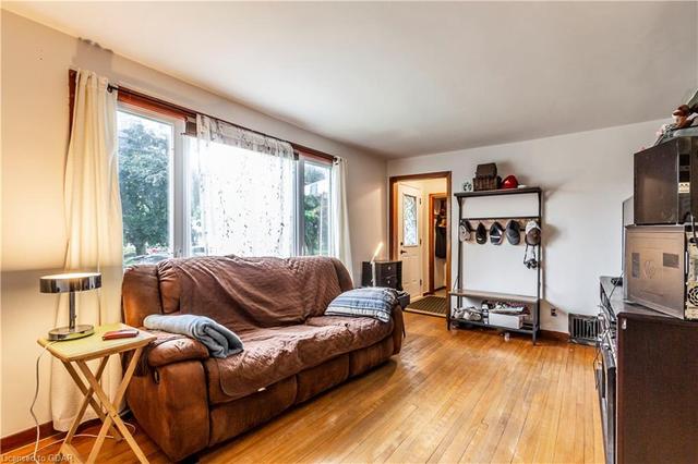 79 Bagot Street, House detached with 2 bedrooms, 1 bathrooms and 3 parking in Guelph ON | Image 7