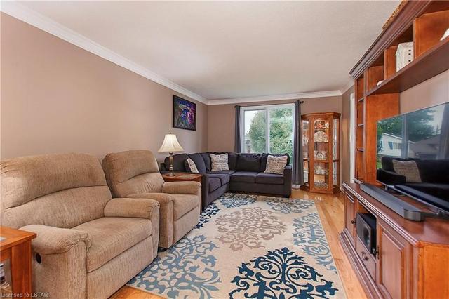 1012 Brimwood Crescent, House detached with 3 bedrooms, 2 bathrooms and 4 parking in Sarnia ON | Image 8