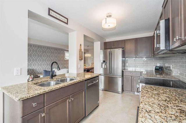 460 Starwood Dr, House semidetached with 3 bedrooms, 3 bathrooms and 2 parking in Guelph ON | Image 3