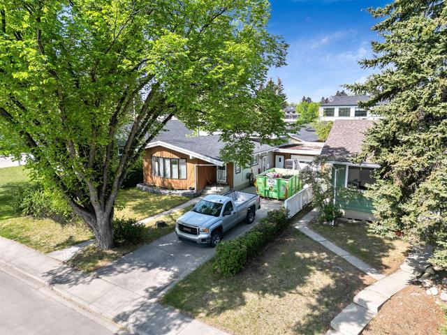 3535 40 Street Sw, House detached with 1 bedrooms, 2 bathrooms and 5 parking in Calgary AB | Image 3