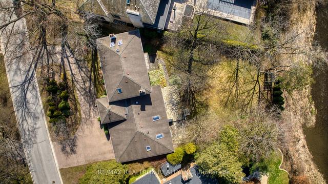 29 Green Valley Rd, House detached with 6 bedrooms, 5 bathrooms and 10 parking in Toronto ON | Image 3