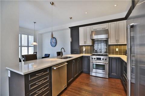 2433 Village Common, House attached with 4 bedrooms, 5 bathrooms and 2 parking in Oakville ON | Image 12