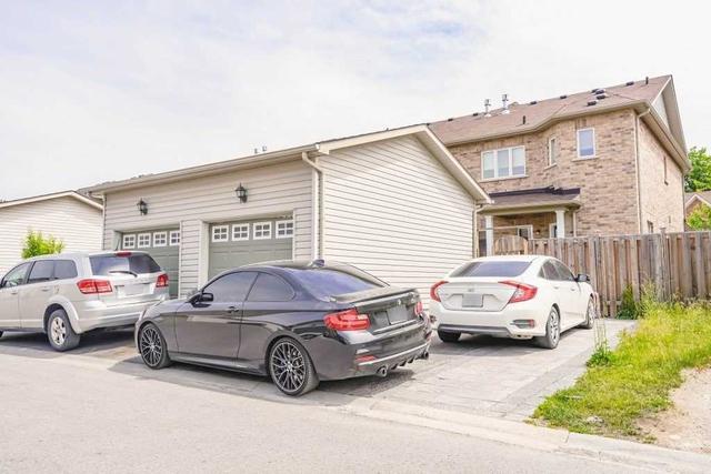 2476 Earl Grey Ave, House semidetached with 3 bedrooms, 4 bathrooms and 3 parking in Pickering ON | Image 18